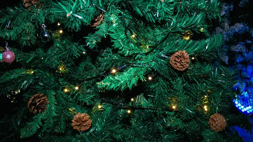 8616 Piñas luxury Arbol de Navidad 01